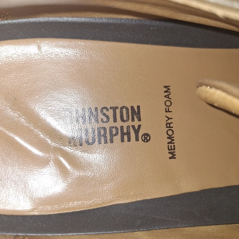 Johnston and Murphy Men's Brown Leather Shoes In A Size 10M.